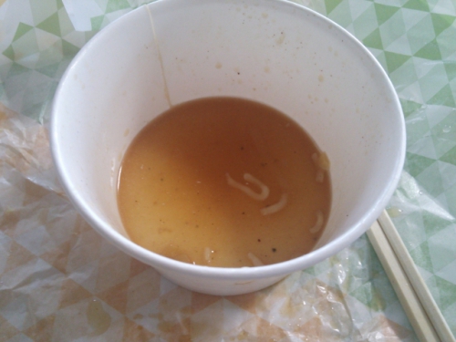 ロッテリアの「つけ麺バーガー」を食べてみた