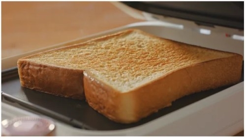 両面グリル型の1枚焼きトースター「abien BREAD GRILL